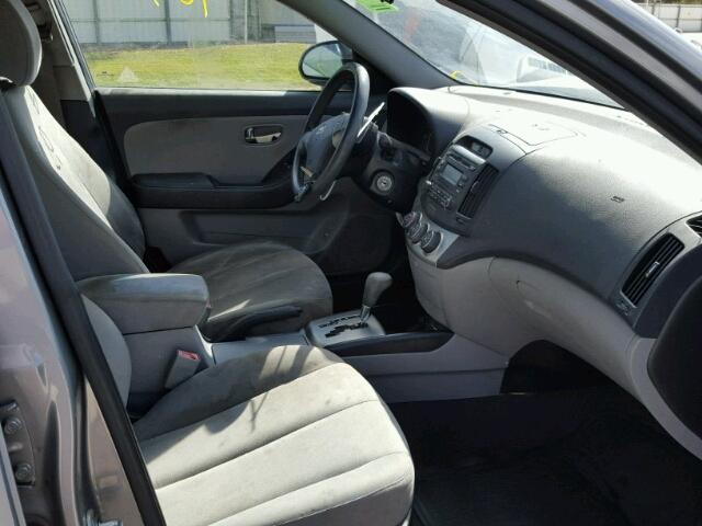 KMHDU4AD6AU143202 - 2010 HYUNDAI ELANTRA BL SILVER photo 5