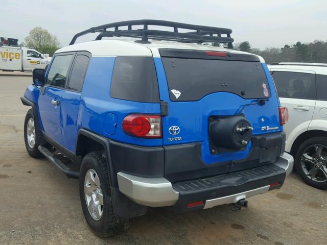 JTEZU11F88K007908 - 2008 TOYOTA FJ CRUISER BLUE photo 3