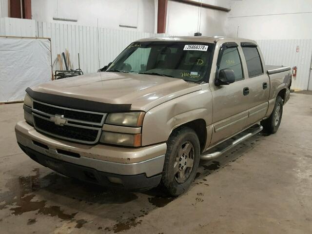 2GCEC13T061214380 - 2006 CHEVROLET SILVERADO TAN photo 2