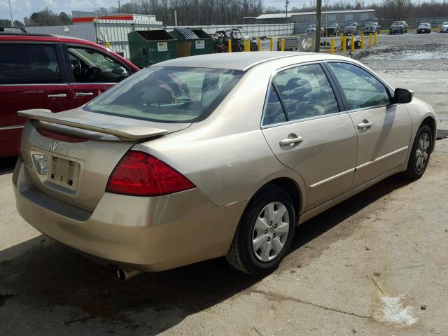 1HGCM56457A081043 - 2007 HONDA ACCORD LX GOLD photo 4