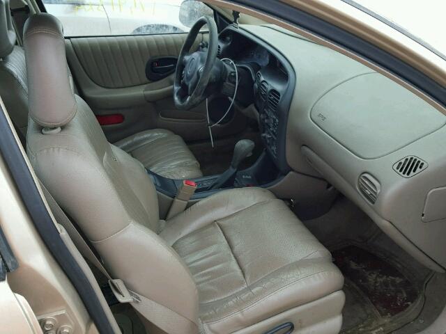 1G2WP52K51F237085 - 2001 PONTIAC GRAND PRIX 金色 照片 5