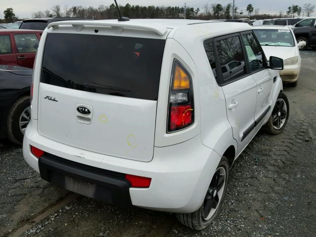 KNDJT2A26B7279228 - 2011 KIA SOUL + WHITE photo 4