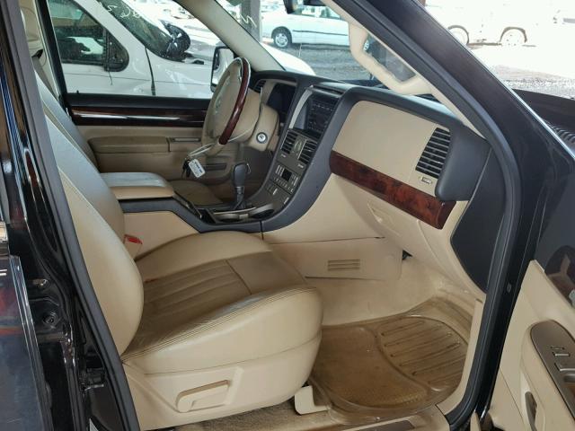 5LMEU68H65ZJ29928 - 2005 LINCOLN AVIATOR 黑色 照片 5