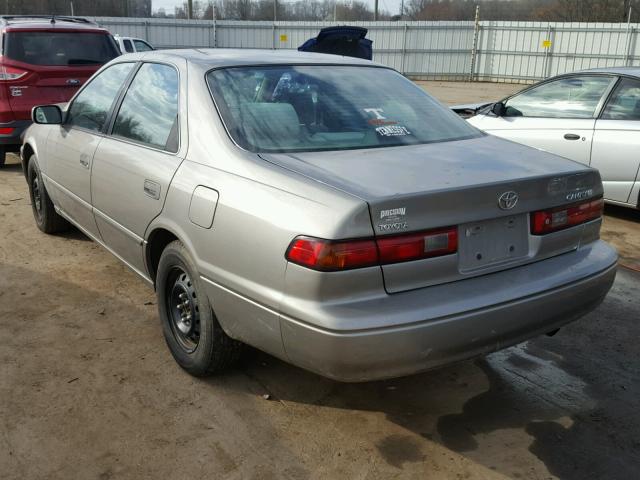 4T1BG22K3WU279133 - 1998 TOYOTA CAMRY CE TAN photo 3