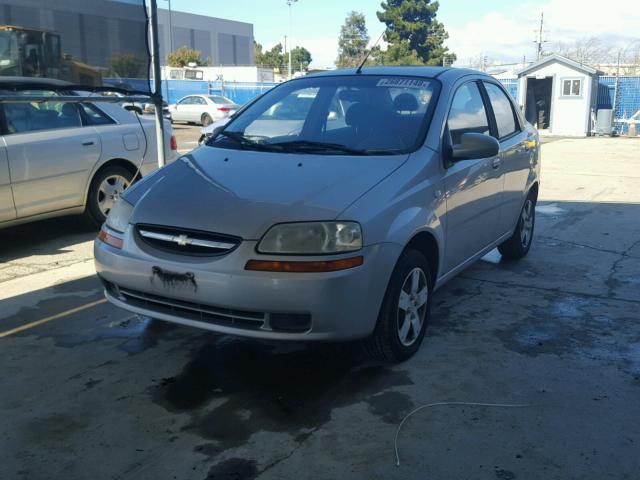 KL1TD566X6B640344 - 2006 CHEVROLET AVEO BASE GRAY photo 2