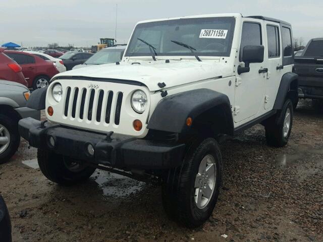 1J4BA3H13AL216150 - 2010 JEEP WRANGLER U WHITE photo 2