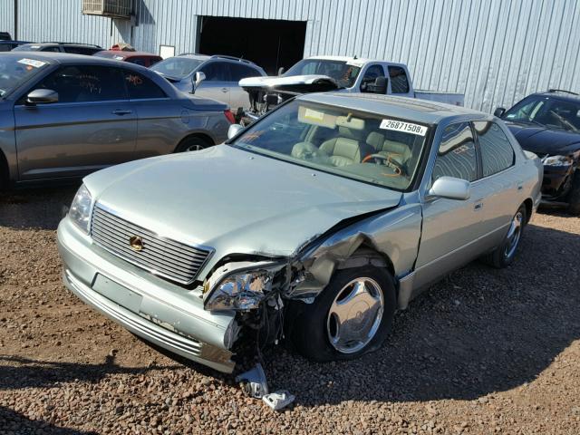 JT8BH28F8W0116382 - 1998 LEXUS LS 400 GREEN photo 2