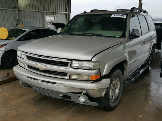 1GNEK13T75R275872 - 2005 CHEVROLET TAHOE K150 GRAY photo 2