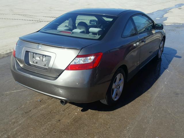 2HGFG12846H533800 - 2006 HONDA CIVIC EX ნაცრისფერი ფოტო 4