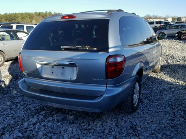 2C4GP54L05R232803 - 2005 CHRYSLER TOWN & COU BLUE photo 4