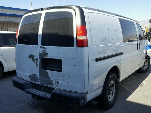 1GCGG25V261206577 - 2006 CHEVROLET EXPRESS G2 WHITE photo 4