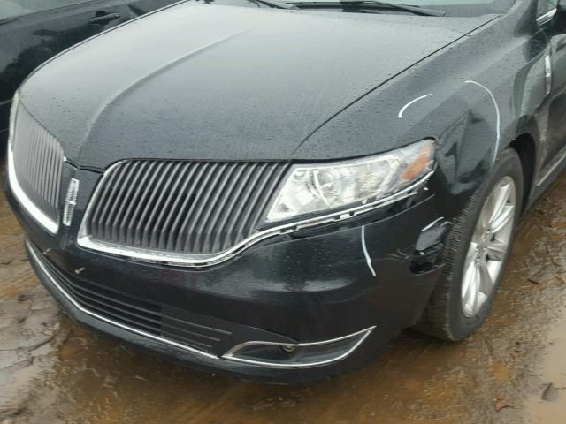 2LMHJ5AT1EBL50961 - 2014 LINCOLN MKT BLACK photo 9