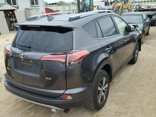 JTMWFREV2HJ121474 - 2017 TOYOTA RAV4 XLE GRAY photo 4