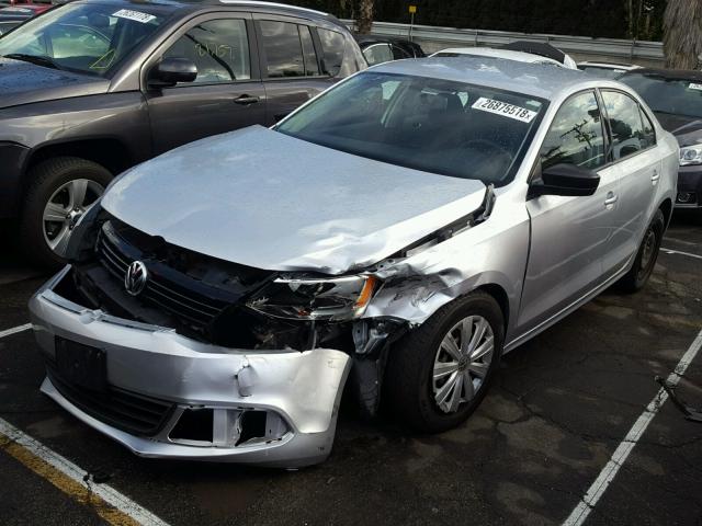 3VW2K7AJ3EM393304 - 2014 VOLKSWAGEN JETTA BASE 银色 照片 2