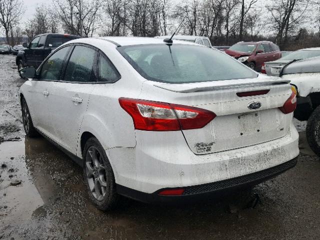 1FADP3F2XDL111026 - 2013 FORD FOCUS SE WHITE photo 3