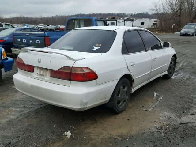1HGCG5655YA056919 - 2000 HONDA ACCORD EX WHITE photo 4