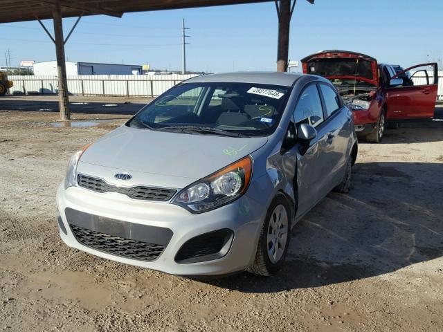 KNADN5A31C6027389 - 2012 KIA RIO EX SILVER photo 2