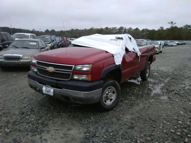 1GCHC24U75E316511 - 2005 CHEVROLET SILVERADO BURGUNDY photo 2