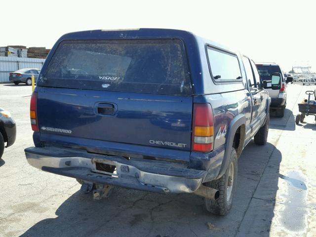 1GCHK23142F156944 - 2002 CHEVROLET SILVERADO BLUE photo 4