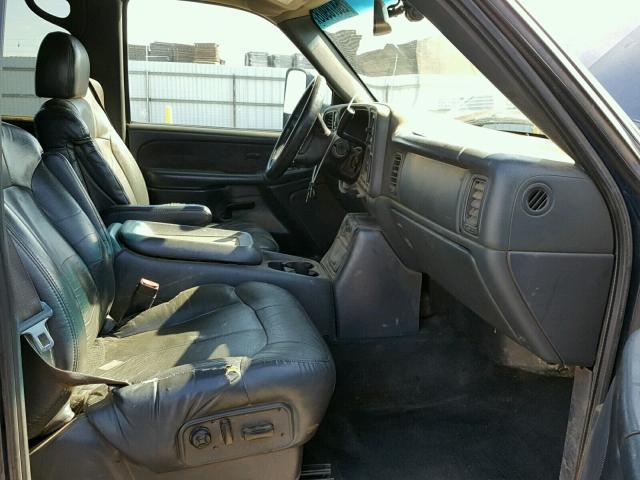 1GCHK23142F156944 - 2002 CHEVROLET SILVERADO BLUE photo 5