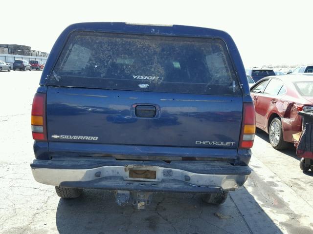 1GCHK23142F156944 - 2002 CHEVROLET SILVERADO BLUE photo 9