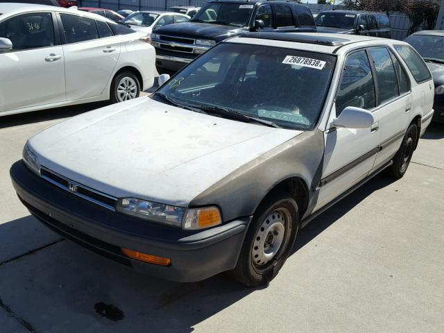 1HGCB9853PA006327 - 1993 HONDA ACCORD LX WHITE photo 2