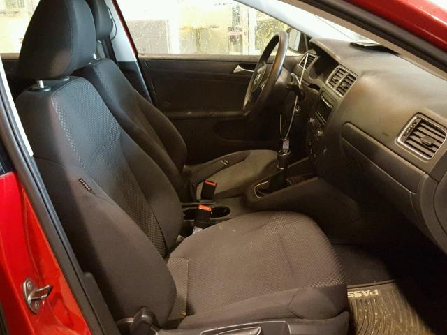 3VW1K7AJ2EM442309 - 2014 VOLKSWAGEN JETTA BASE RED photo 5