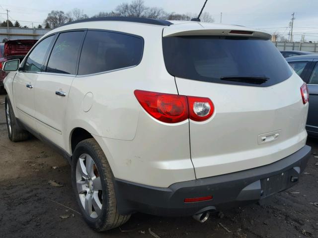 1GNKVLEDXCJ200400 - 2012 CHEVROLET TRAVERSE L WHITE photo 3