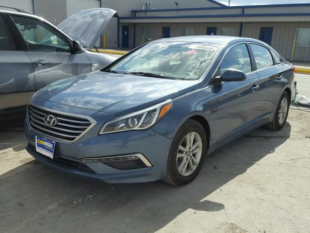 5NPE24AFXFH074094 - 2015 HYUNDAI SONATA SE BLUE photo 2