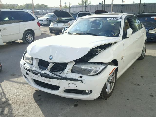 WBAPK5C55AA649153 - 2010 BMW 328 XI SUL WHITE photo 2