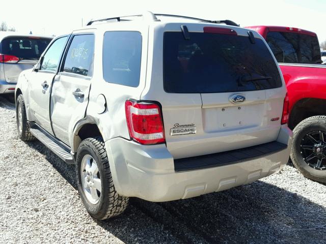 1FMCU93148KA18135 - 2008 FORD ESCAPE XLT WHITE photo 3