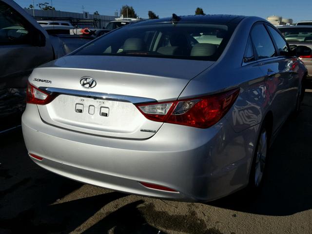 5NPEC4AC8CH337584 - 2012 HYUNDAI SONATA SE SILVER photo 4