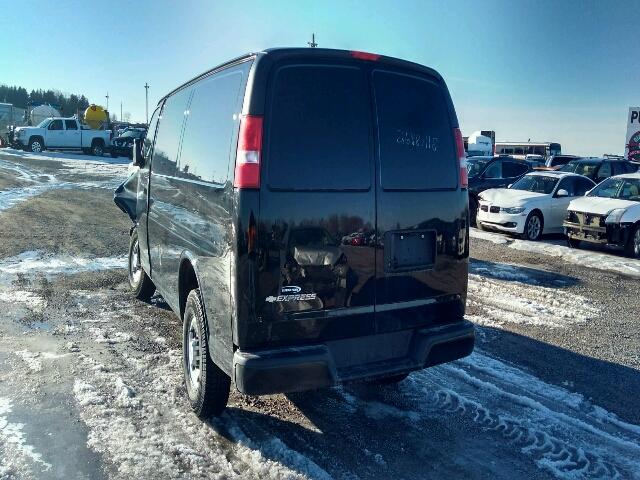 1GCWGAFG4J1160944 - 2018 CHEVROLET EXPRESS G2 BLACK photo 3