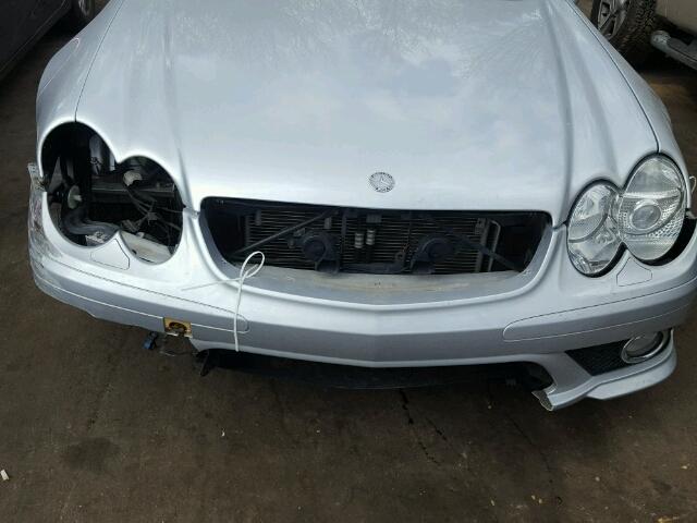 WDBSK71F27F124162 - 2007 MERCEDES-BENZ SL 550 SILVER photo 9