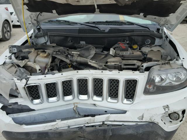 1C4NJCBA5GD568421 - 2016 JEEP COMPASS SP WHITE photo 7