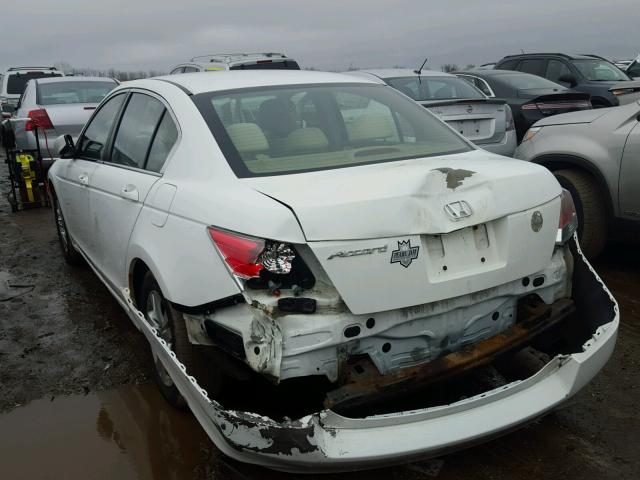 JHMCP26448C073945 - 2008 HONDA ACCORD LXP WHITE photo 3