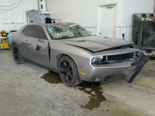 2C3CDYAG5EH187111 - 2014 DODGE CHALLENGER SILVER photo 1