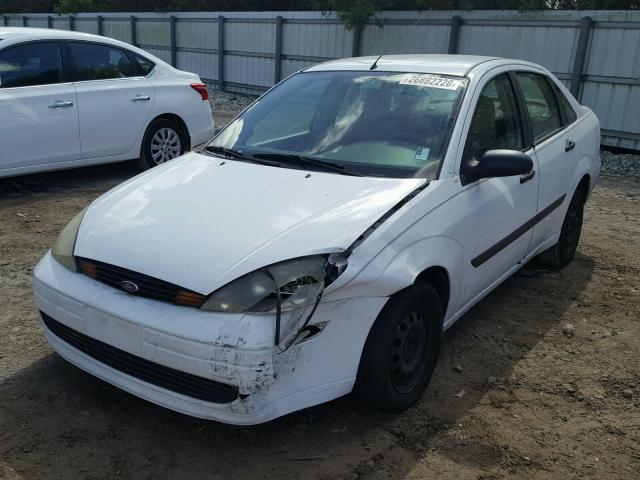 1FAFP33PX3W167652 - 2003 FORD FOCUS LX WHITE photo 2