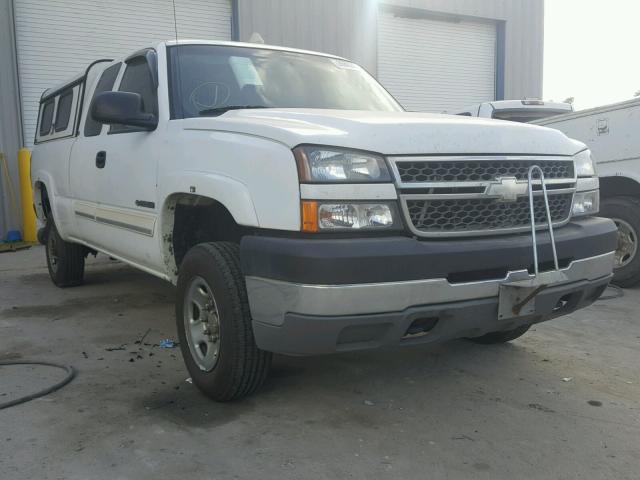 1GCHK29U75E322580 - 2005 CHEVROLET SILVERADO WHITE photo 1