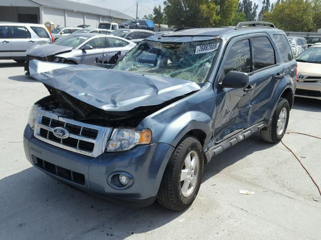 1FMCU0DG7BKA69845 - 2011 FORD ESCAPE XLT BLUE photo 2