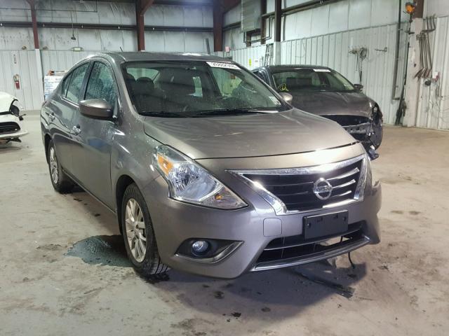 3N1CN7AP6GL895660 - 2016 NISSAN VERSA S SILVER photo 1