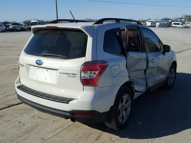 JF2SJAHC2FH414564 - 2015 SUBARU FORESTER 2 WHITE photo 4