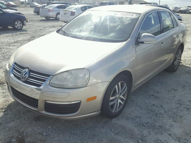 3VWRT71K86M672706 - 2006 VOLKSWAGEN JETTA TDI GOLD photo 2