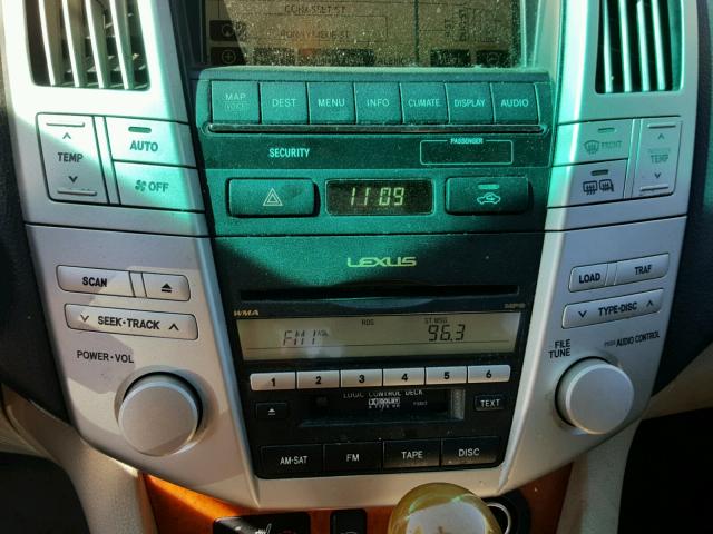 JTJGW31U282009957 - 2008 LEXUS RX 400H SILVER photo 9