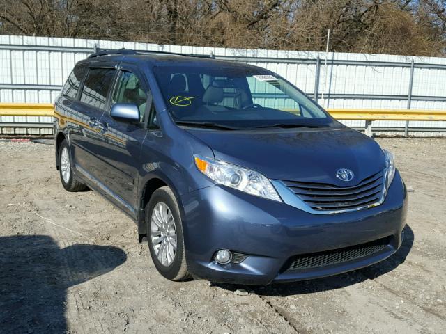 5TDYK3DC9FS555294 - 2015 TOYOTA SIENNA XLE BLUE photo 1