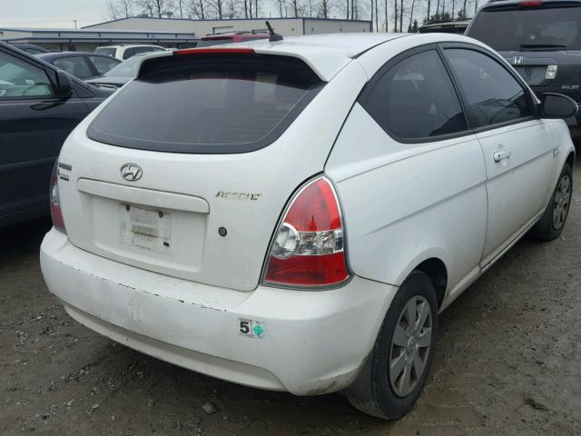 KMHCM36C97U048373 - 2007 HYUNDAI ACCENT GS WHITE photo 4