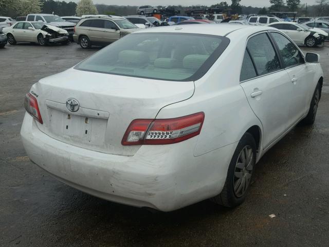 4T1BF3EKXBU653042 - 2011 TOYOTA CAMRY BASE WHITE photo 4