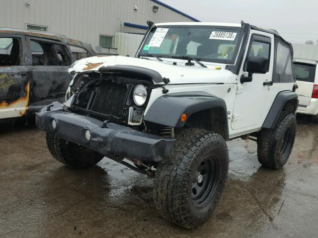1C4AJWAG2DL596524 - 2013 JEEP WRANGLER S WHITE photo 2