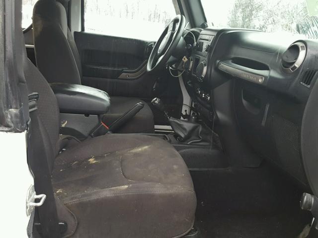 1C4AJWAG2DL596524 - 2013 JEEP WRANGLER S WHITE photo 5