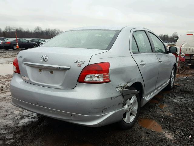 JTDBT923781208202 - 2008 TOYOTA YARIS GRAY photo 4